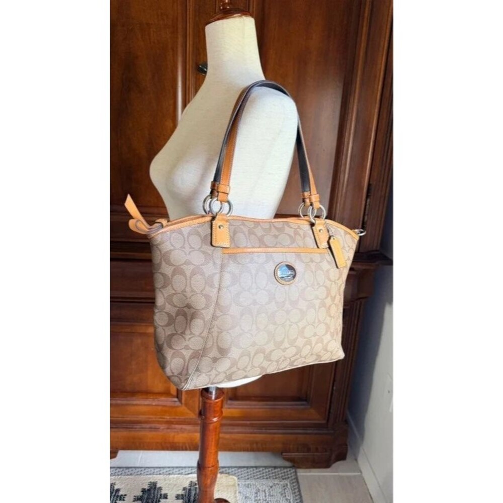 Coach Peyton Signature C Canvas Tote Shoulder Bag Khaki Tan Leather Trim with Co